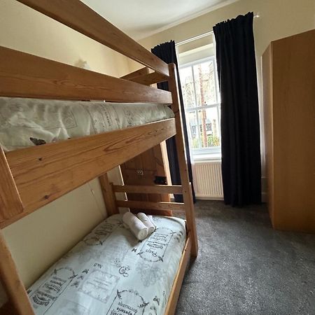 The Buxton Retreat A Luxurious 3-Storey Townhouse With Four Poster Bed And Double Jacuzzi Bath" Екстериор снимка
